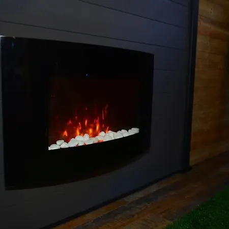 Luxure : Nimes, France *